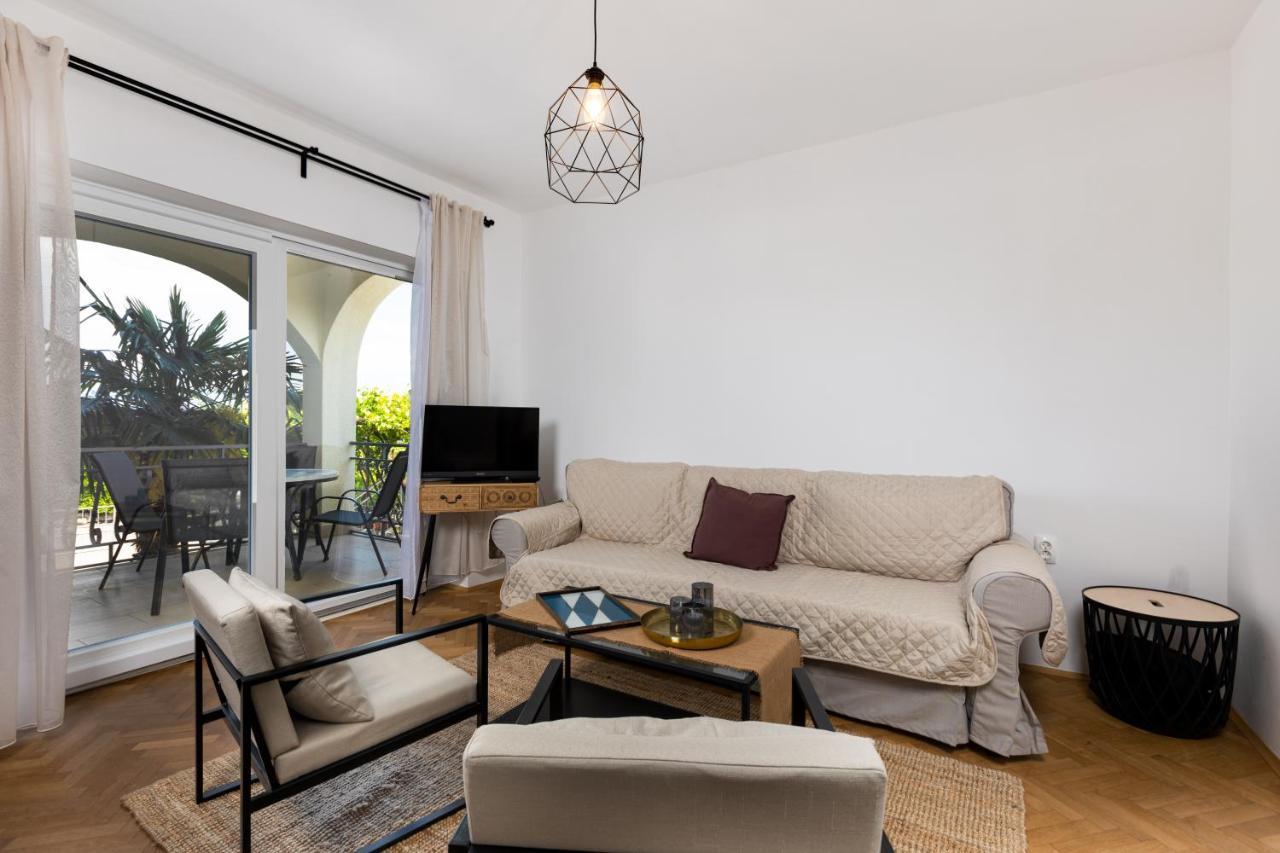 Apartment Ana ヴァンタシチ エクステリア 写真