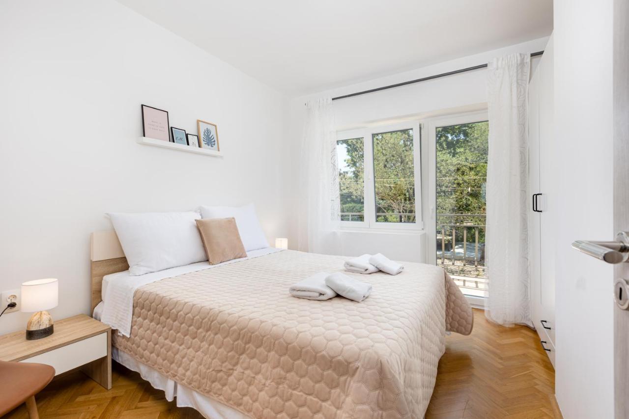 Apartment Ana ヴァンタシチ エクステリア 写真