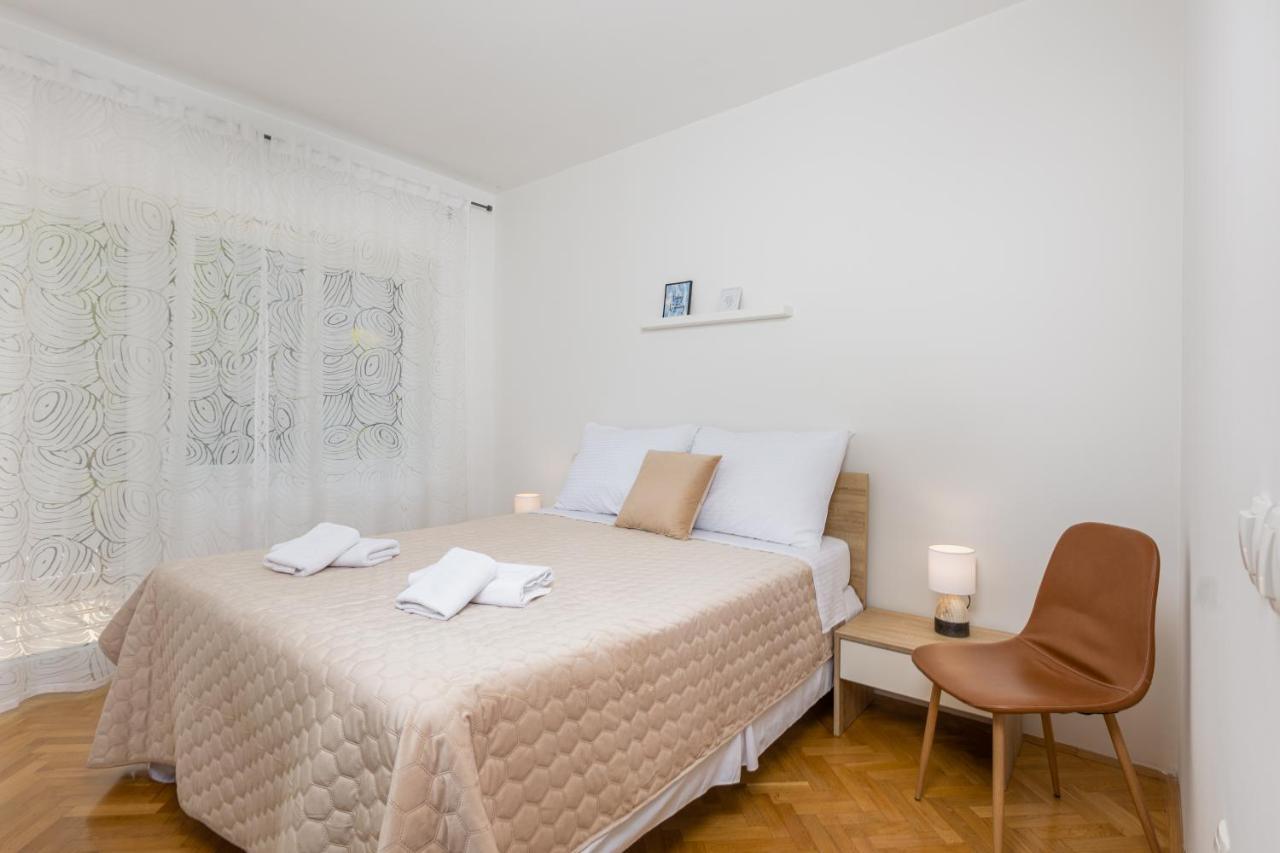 Apartment Ana ヴァンタシチ エクステリア 写真