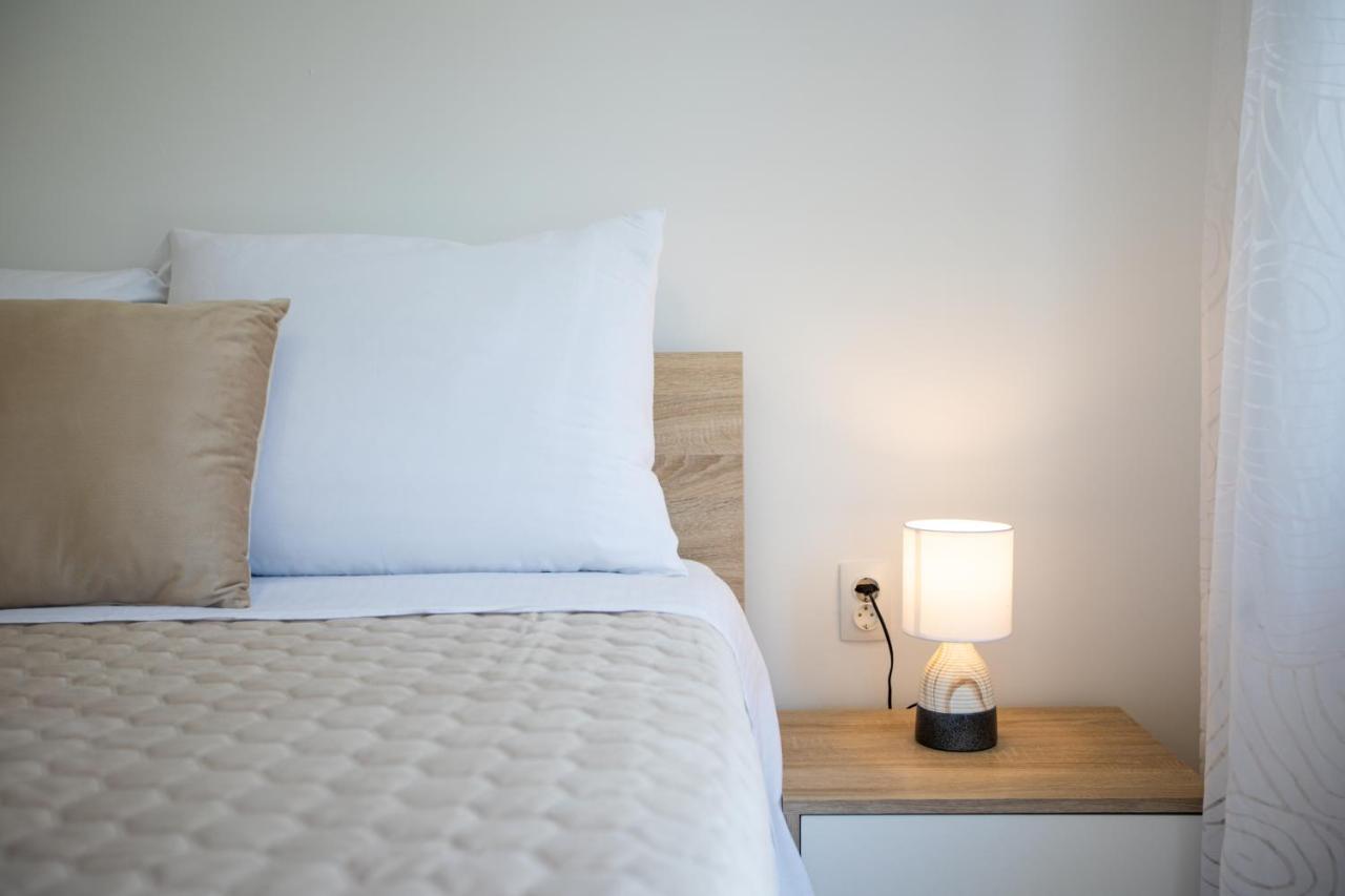 Apartment Ana ヴァンタシチ エクステリア 写真